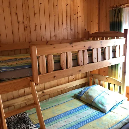 Letniskowe 亚斯塔尔尼亚