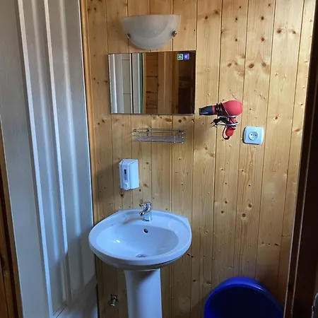 Letniskowe 亚斯塔尔尼亚